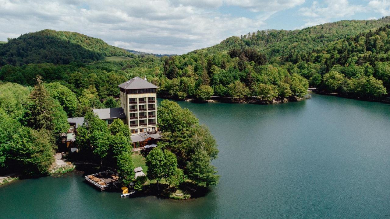 Penzion Topky Banska Stiavnica Bagian luar foto