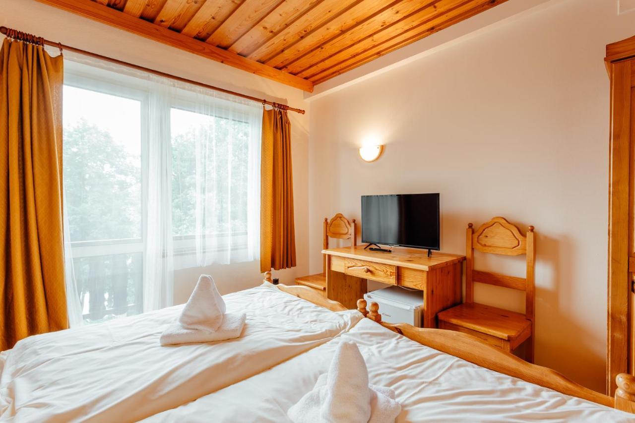 Penzion Topky Banska Stiavnica Bagian luar foto
