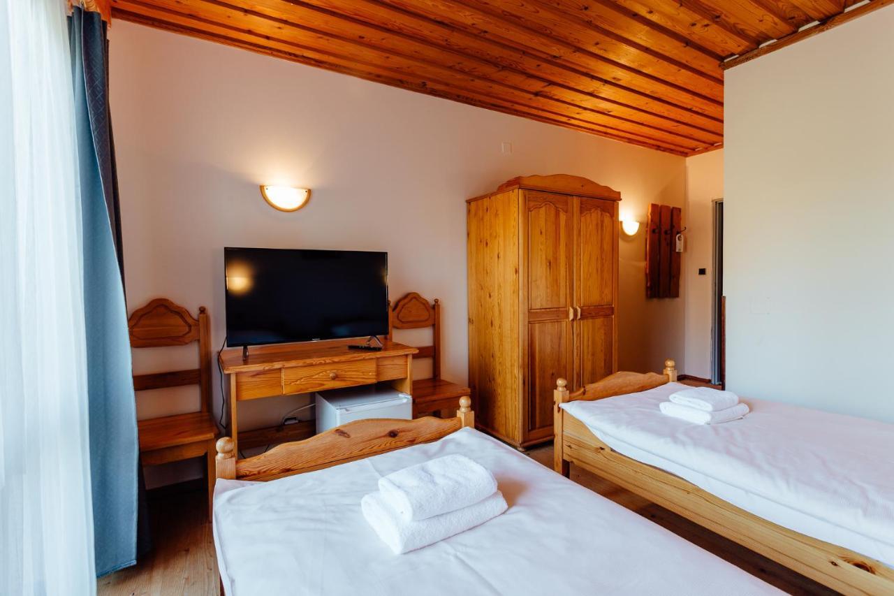Penzion Topky Banska Stiavnica Bagian luar foto